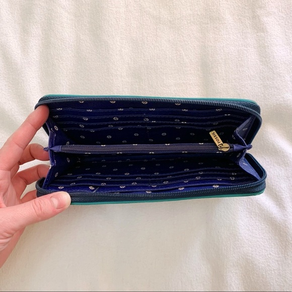 Fossil Clutch Wallet - Picture 4 of 4